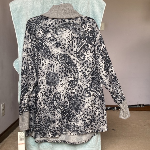 Ruby Rd Paisley print animal print neutral pullover top size 2X - Picture 12 of 17